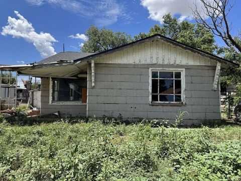 Homes For Sale - 807 Lexington Street<br/> Hale County, Plainview, TX 79072