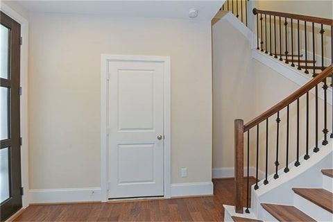 Photo of 2112 Radcliffe Street, Houston, TX 77007 (MLS # 76062647)