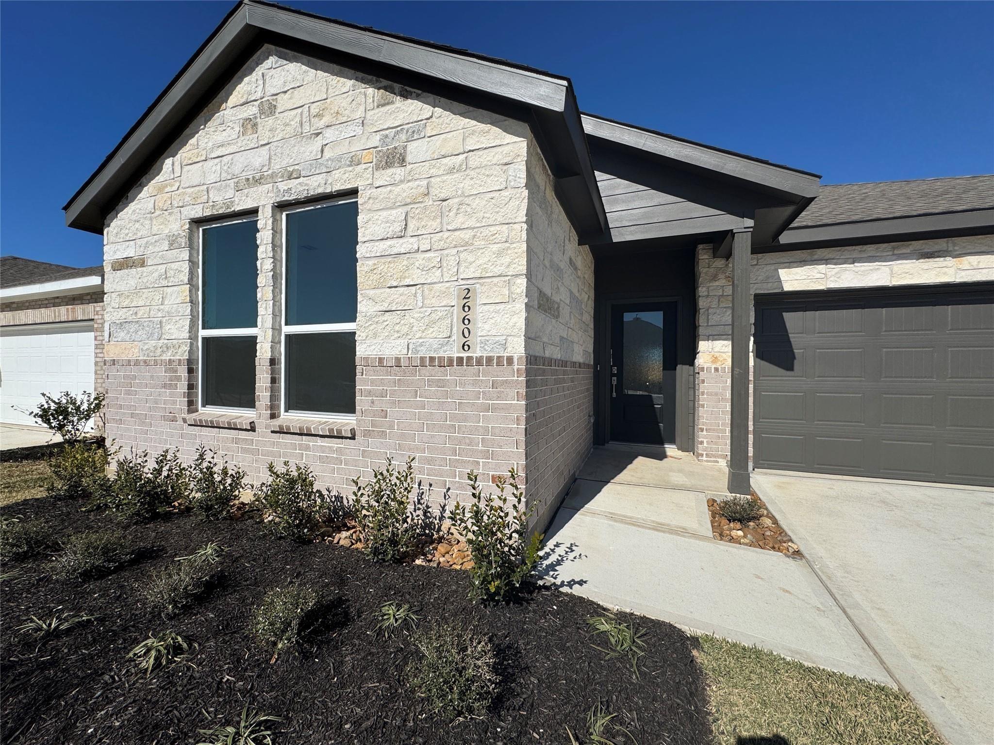 26606 Foxtail Fern Dr