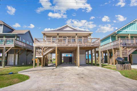 Photo of 970 Surf, Crystal Beach, TX 77650 (MLS # 18527760)