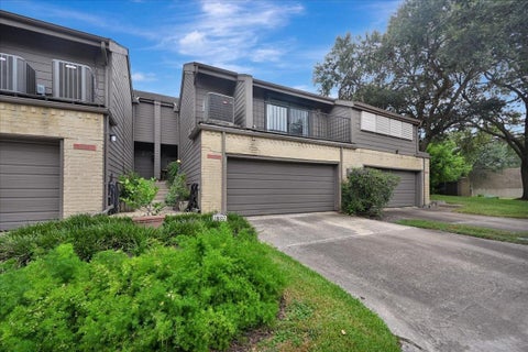 Photo of 18022 Bal Harbour Drive, Houston, TX 77058 (MLS # 23340580)