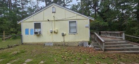 Tiny photo for 334 Dogwood, Onalaska, TX 77360 (MLS # 56507822)