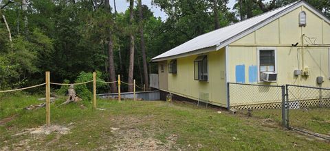 Tiny photo for 334 Dogwood, Onalaska, TX 77360 (MLS # 56507822)