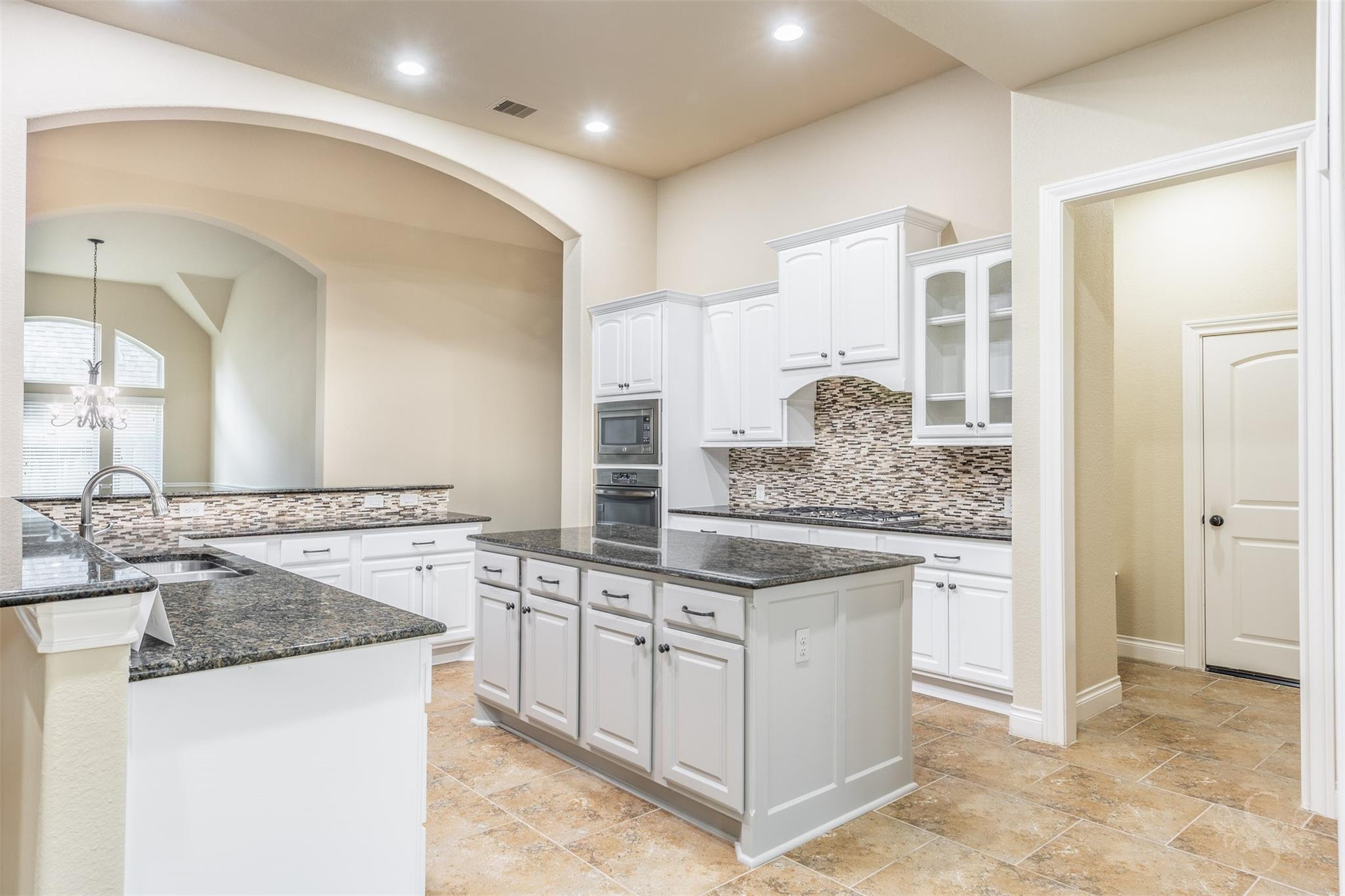 27602 Lakeway Trail Lane