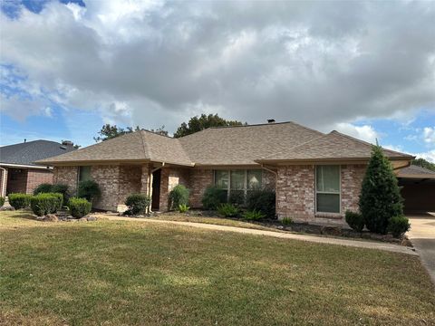 Photo of 1809 Oklahoma Avenue, Deer Park, TX 77536 (MLS # 11143350)