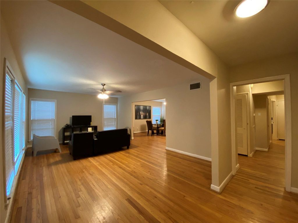 Photo of 2007 Sheridan Street, Houston, TX 77030 (MLS # 68742481)