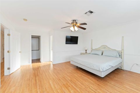 606 Packer Court Webster TX 77598