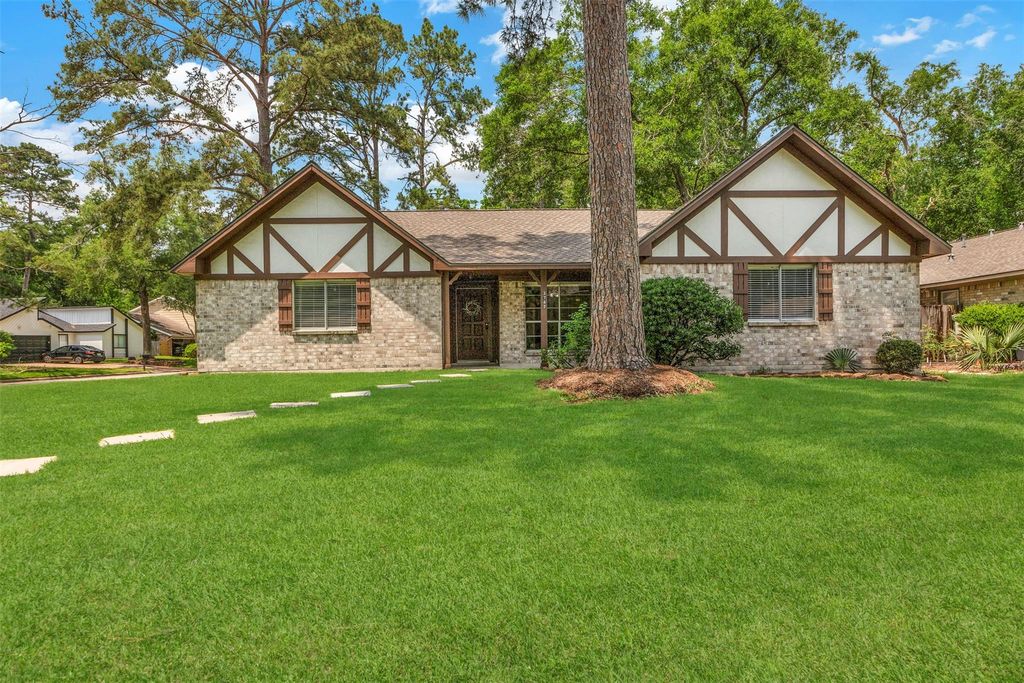 Photo of 3747 Clear Falls Drive, Kingwood, TX 77339 (MLS # 20599902)