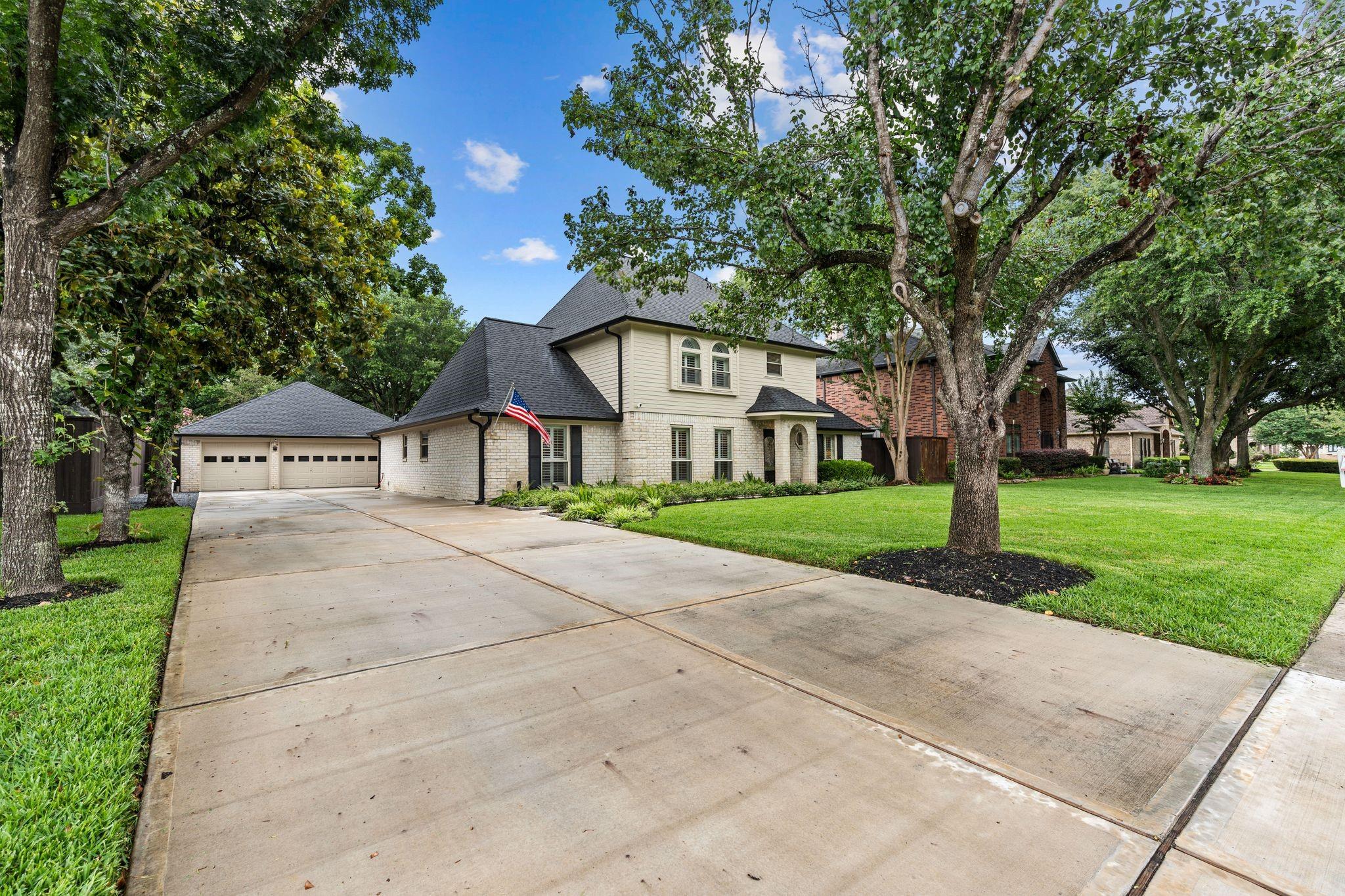 15320 Clevedon Lane