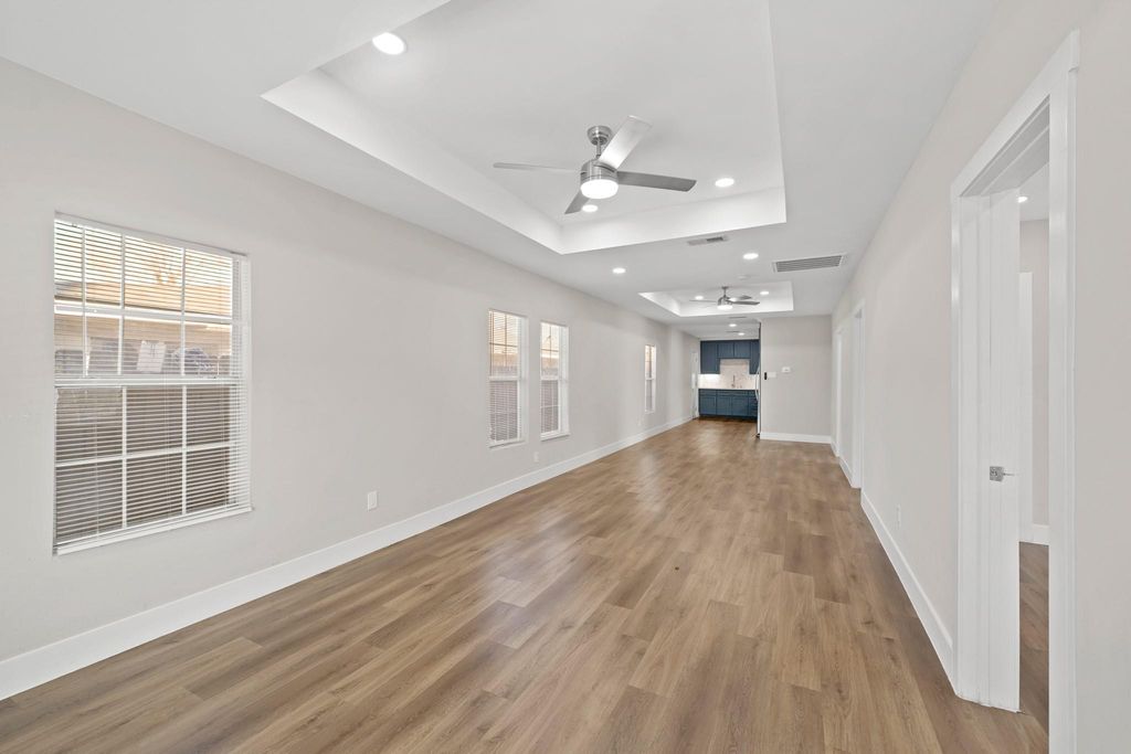 Photo of 7225 Sherman Street, Houston, TX 77011 (MLS # 24108041)