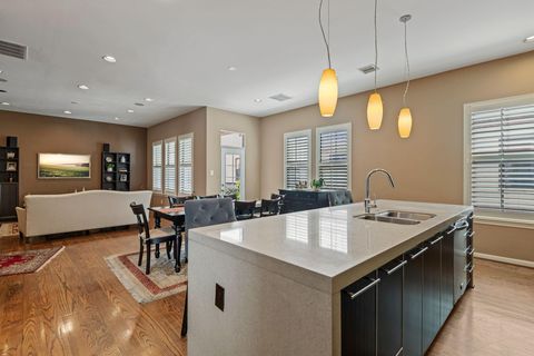 Tiny photo for 3935 Gibson Street, Houston, TX 77007 (MLS # 60810473)