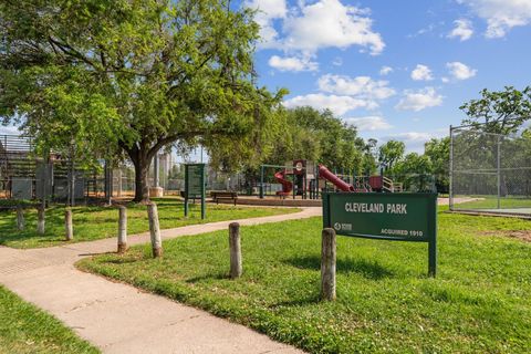 Tiny photo for 3935 Gibson Street, Houston, TX 77007 (MLS # 60810473)