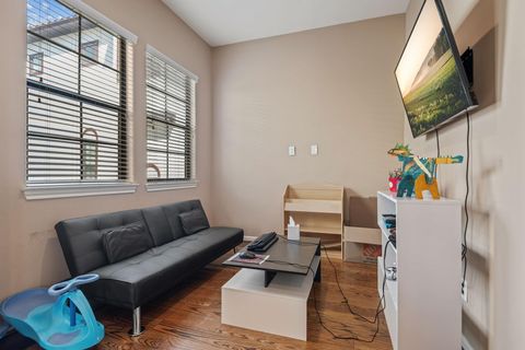 Tiny photo for 3935 Gibson Street, Houston, TX 77007 (MLS # 60810473)