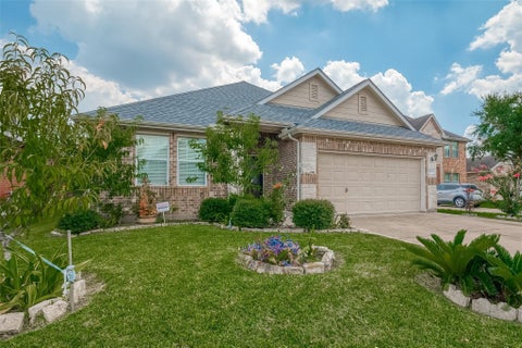 Photo of 8923 Willow Wind Lane, Houston, TX 77083 (MLS # 2930856)