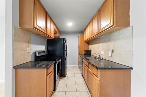 Photo of 2100 Wilcrest Drive #141, Houston, TX 77042 (MLS # 66650783)