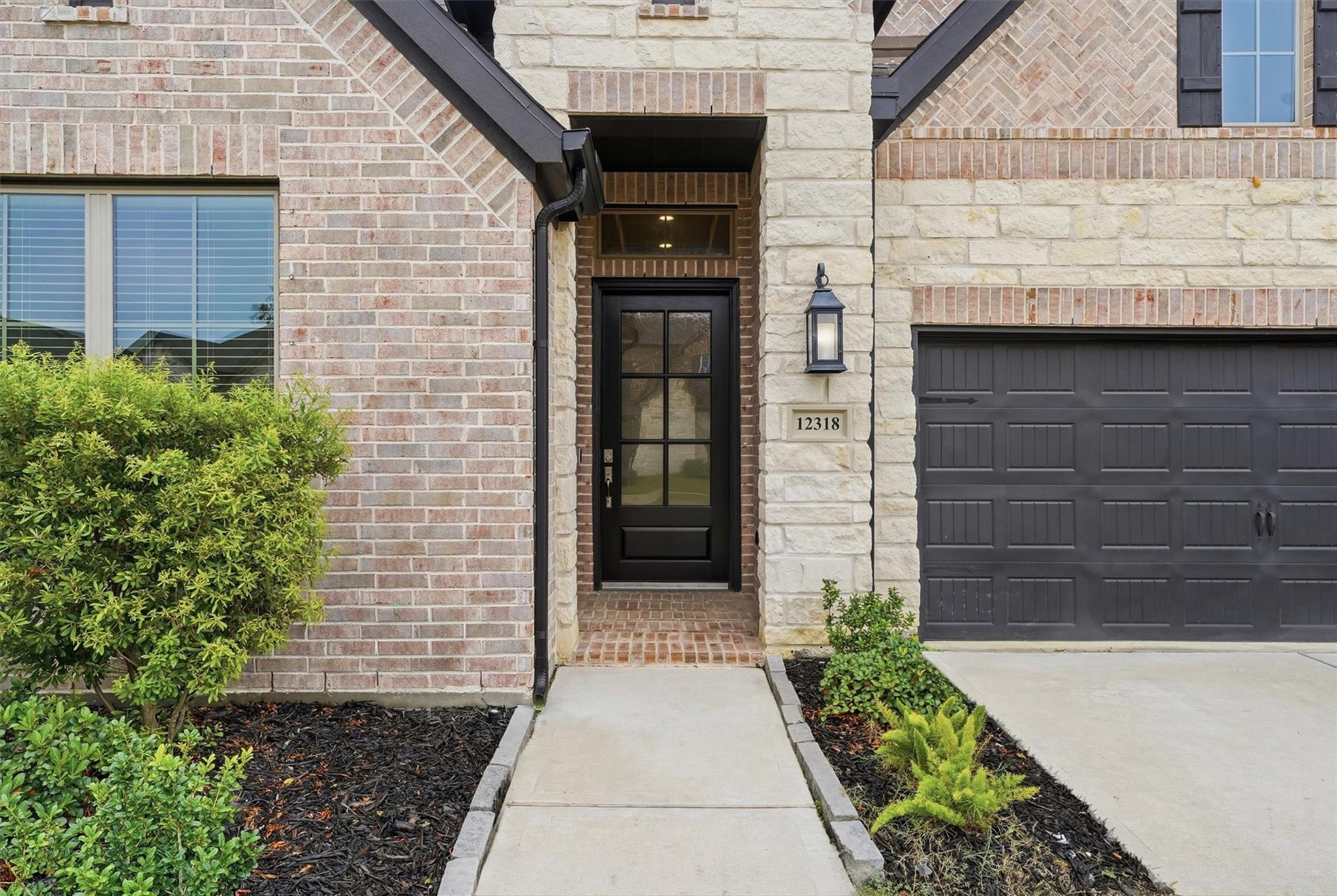 12318 Palmetto Drive