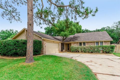 Photo of 2715 Colony Drive, Sugar Land, TX 77479 (MLS # 82423190)