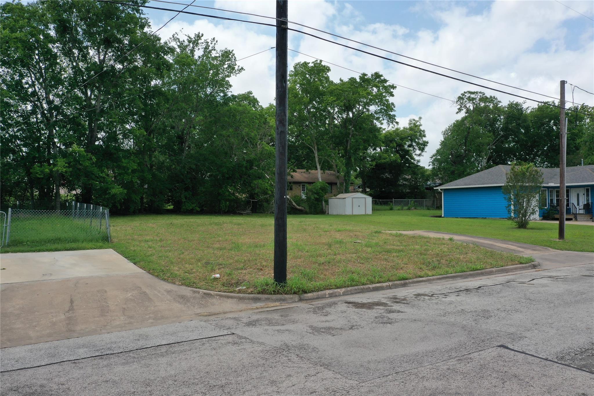805 W Wilkins Street