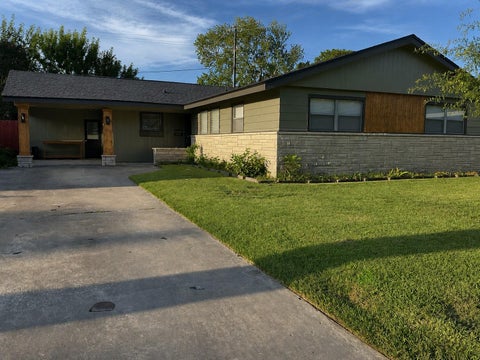 Photo of 1008 Wright Boulevard, Baytown, TX 77520 (MLS # 89144948)