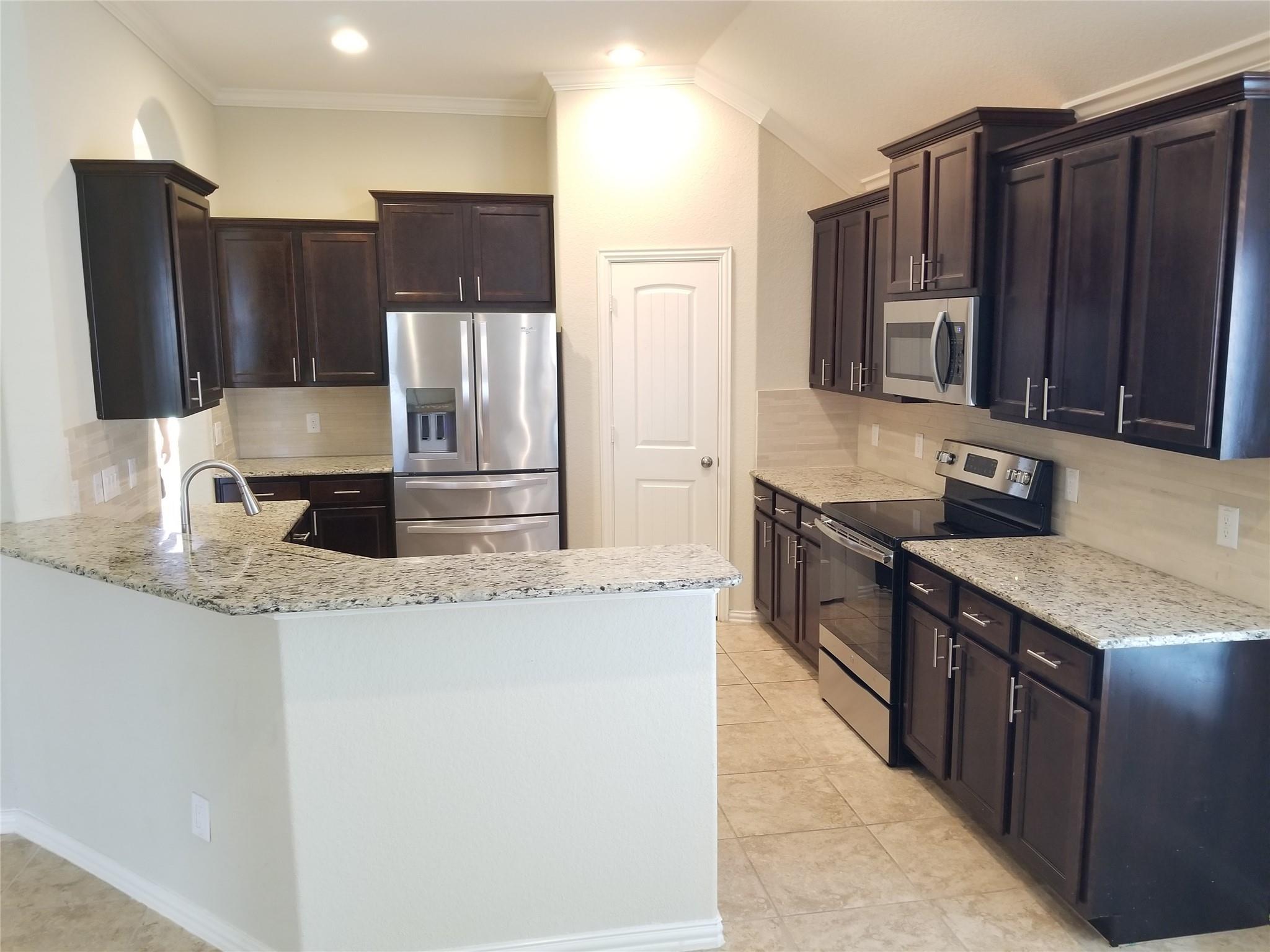 5217 Green Heath Lane