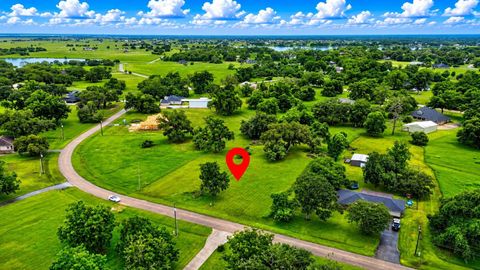 Photo of 220 Stage Coach Trail, Angleton, TX 77515 (MLS # 16658472)