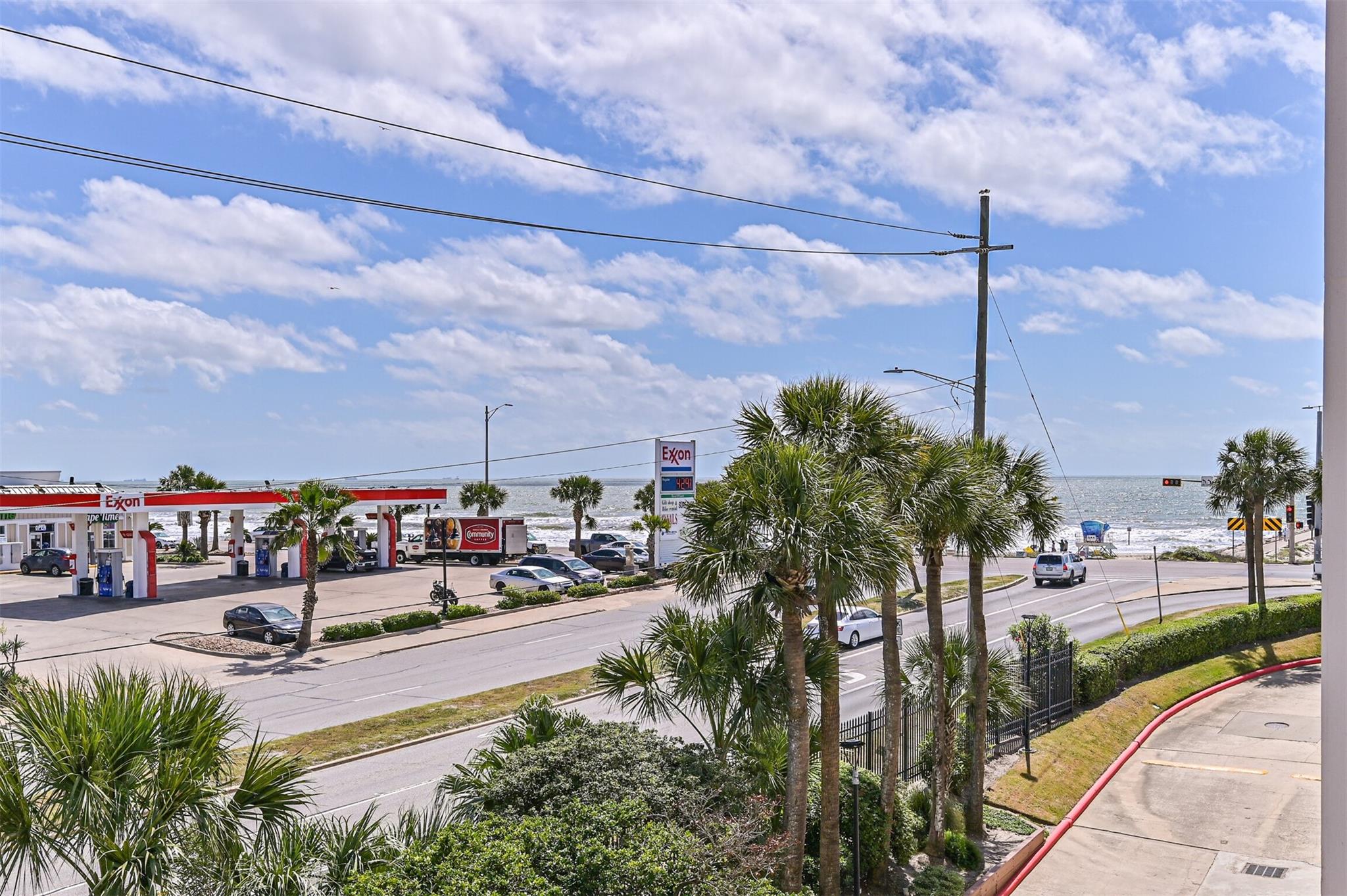 6102 Seawall Boulevard 217