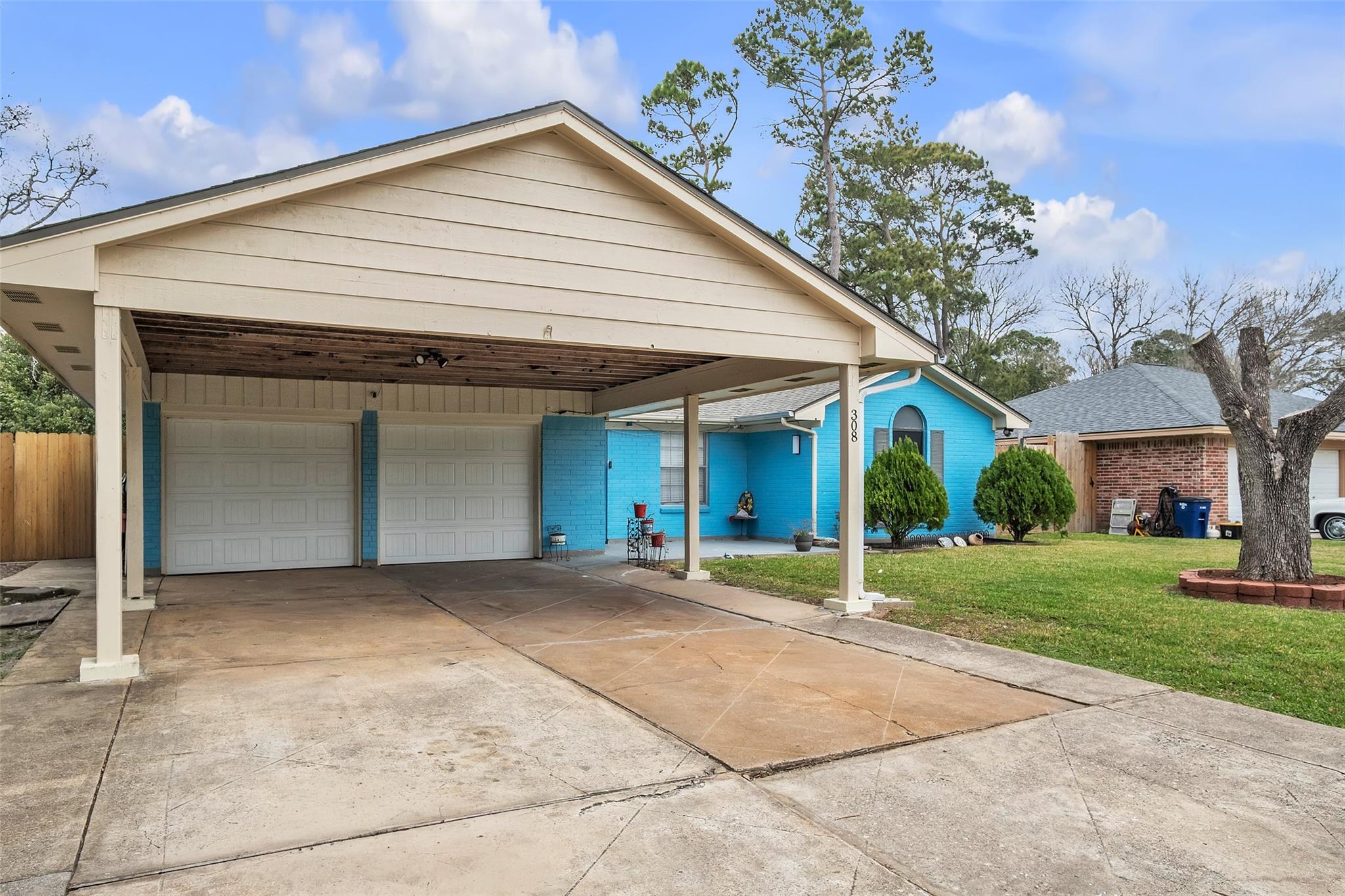 308 Tiegs Street