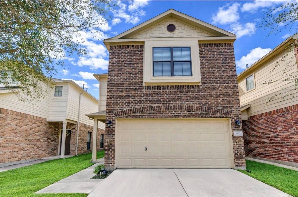 Photo of 6711 Sharpstone Creek Lane, Houston, TX 77084 (MLS # 61121793)