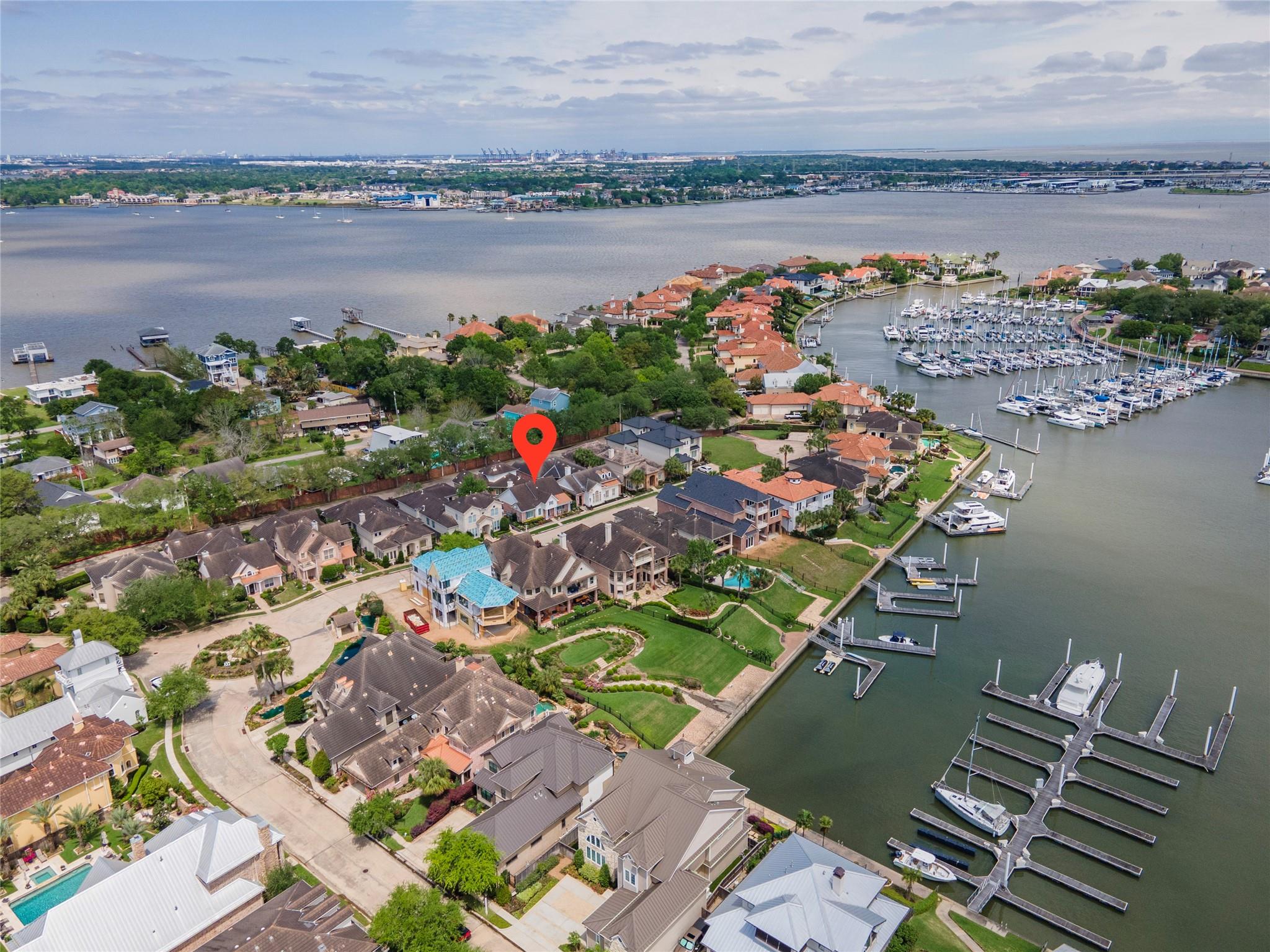 712 Harborside Way