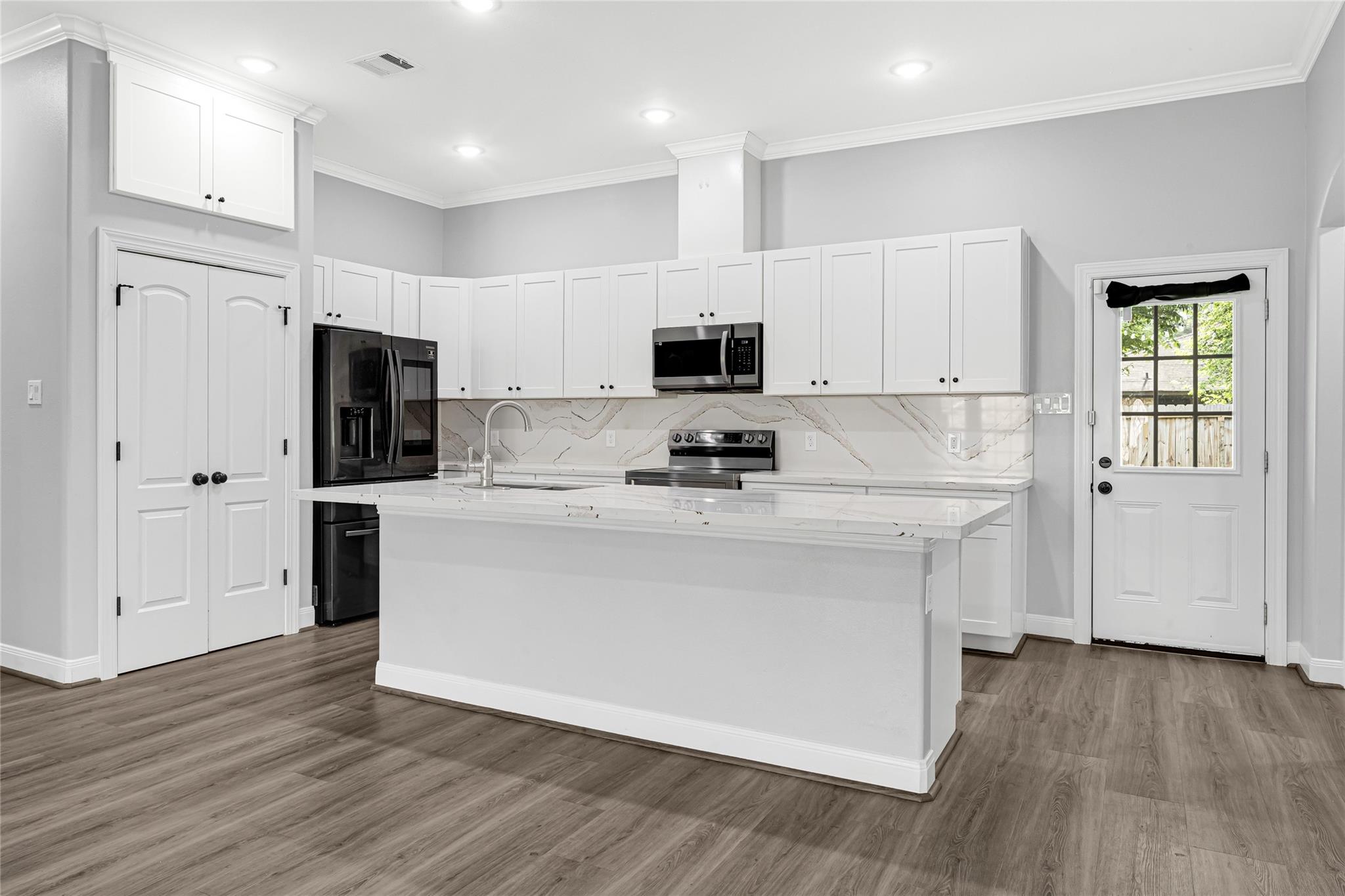 15914 Tug Court