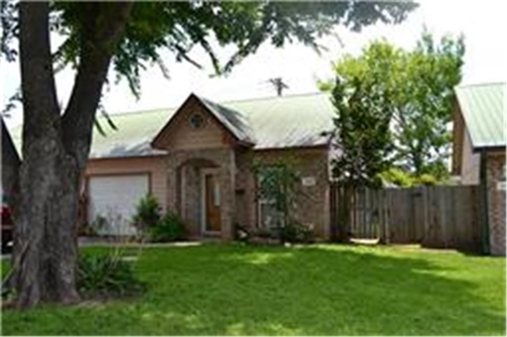 Photo of 838 Tangle Oaks Drive, Bellville, TX 77418 (MLS # 22643012)