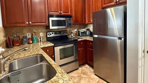 Tiny photo for 2400 Mccue Road #452, Houston, TX 77056 (MLS # 13508758)