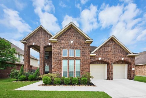 Photo of 11611 Beckton Cypress Drive, Tomball, TX 77377 (MLS # 49719549)