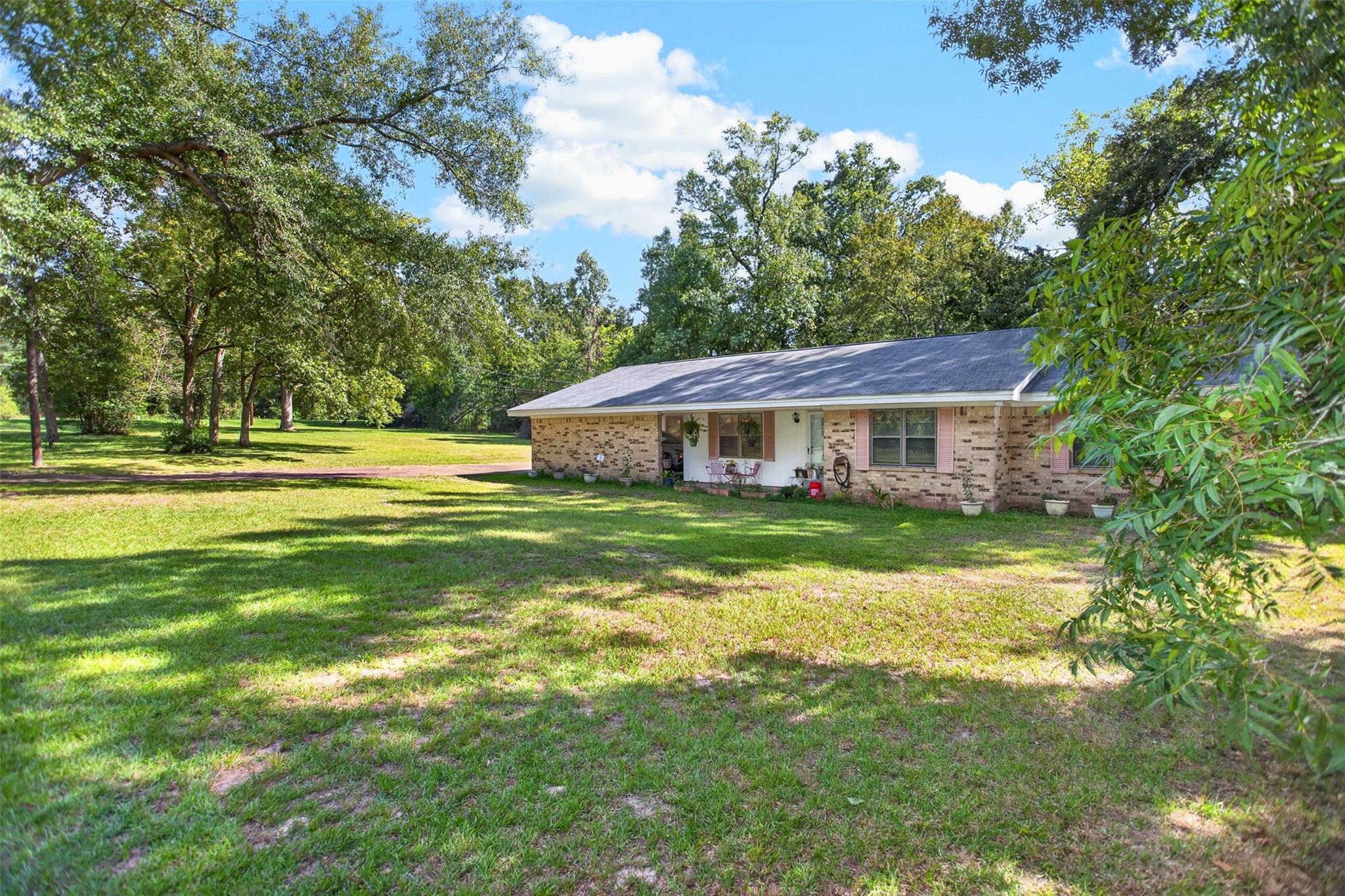 1610 Ginn Way