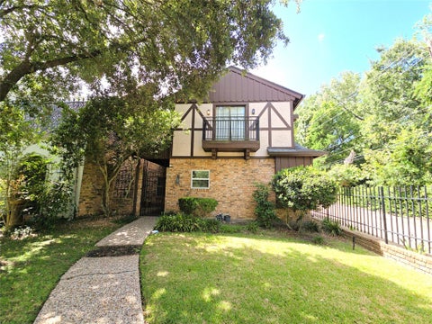 Photo of 9731 Briar Forest Drive, Houston, TX 77063 (MLS # 98274634)