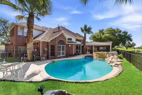 Photo of 11823 Canyon Mills Drive, Houston, TX 77095 (MLS # 89821163)