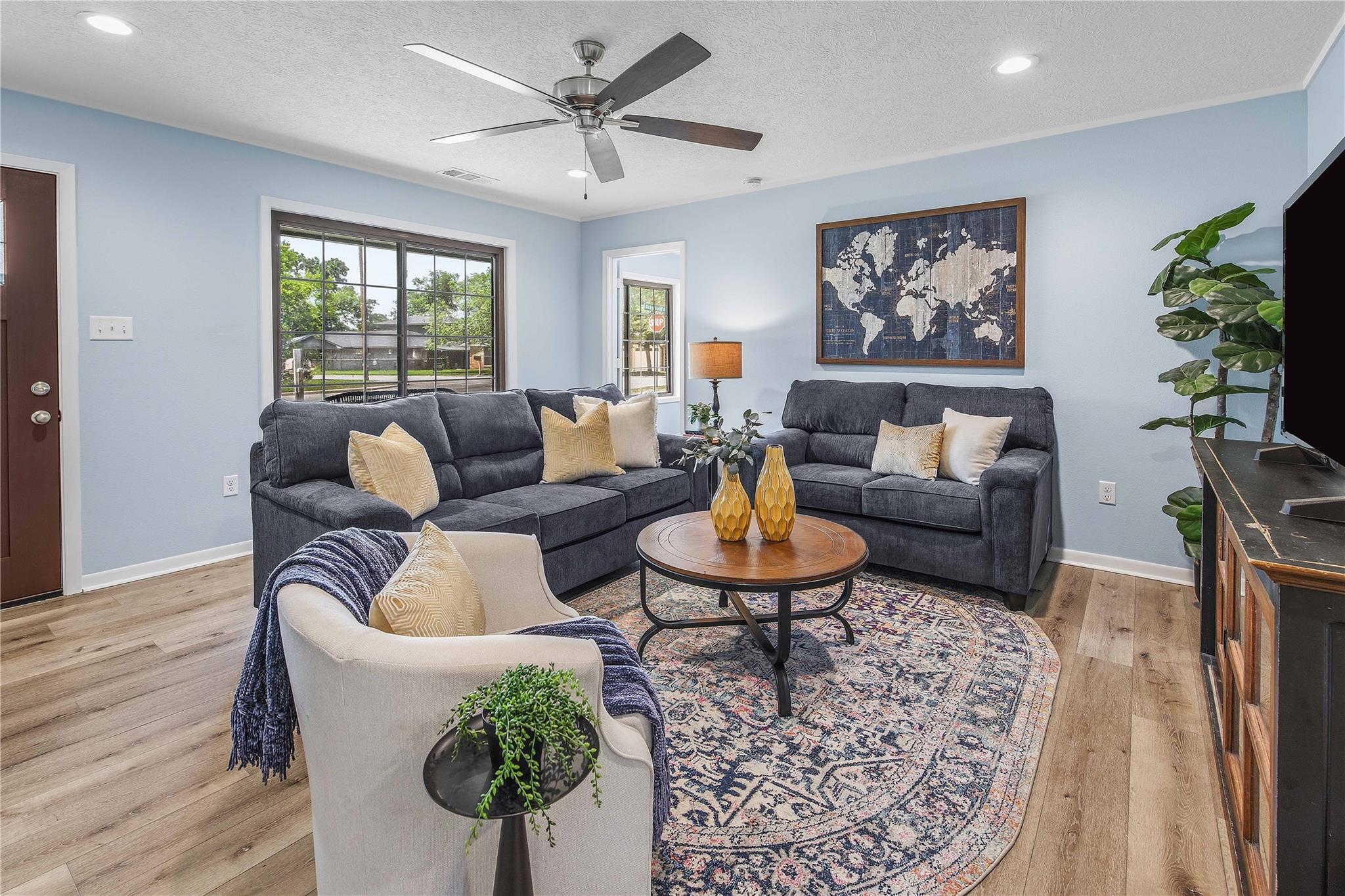 1222 N Ridgefield Circle