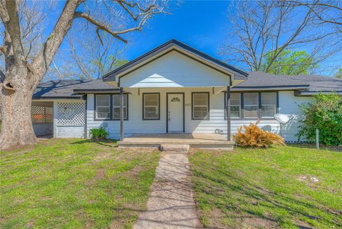 Homes For Sale - 615 E 1st Street<br/> Trinity County, Groveton, TX 75845