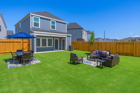 Photo of 10324 Penryn Forest Trail, Houston, TX 77051 (MLS # 31963234) Photo of 10324 Penryn Forest Trail, Houston, TX 77051 (MLS # 31963234)
