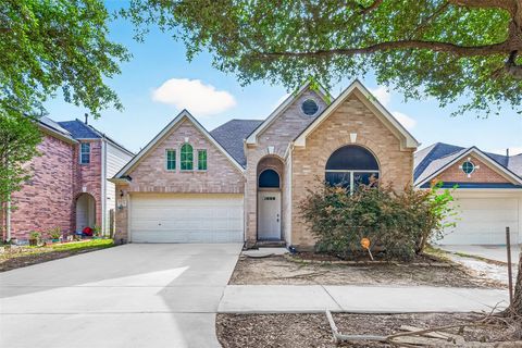 Photo of 13006 Rose Landing Drive, Houston, TX 77070 (MLS # 10010542)