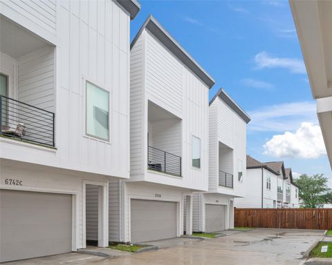 Photo of 6742 Peerless Street #B, Houston, TX 77021 (MLS # 92219563)