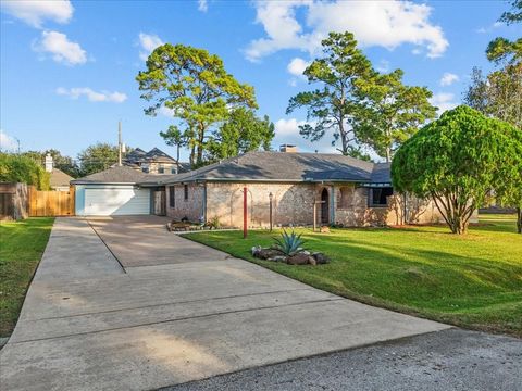 Photo of 3727 Rau Drive, Dickinson, TX 77539 (MLS # 2749442) Photo of 3727 Rau Drive, Dickinson, TX 77539 (MLS # 2749442)