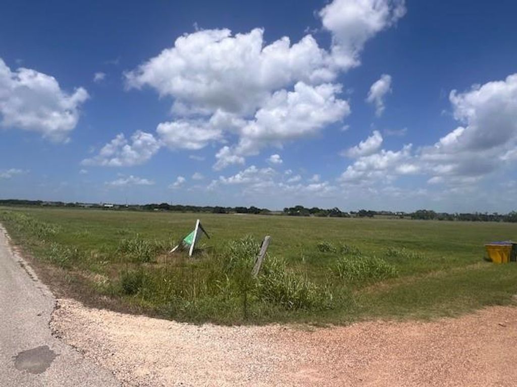 Photo of 1 Tract 2 Svoboda Road, Wallis, TX 77485 (MLS # 27886381)