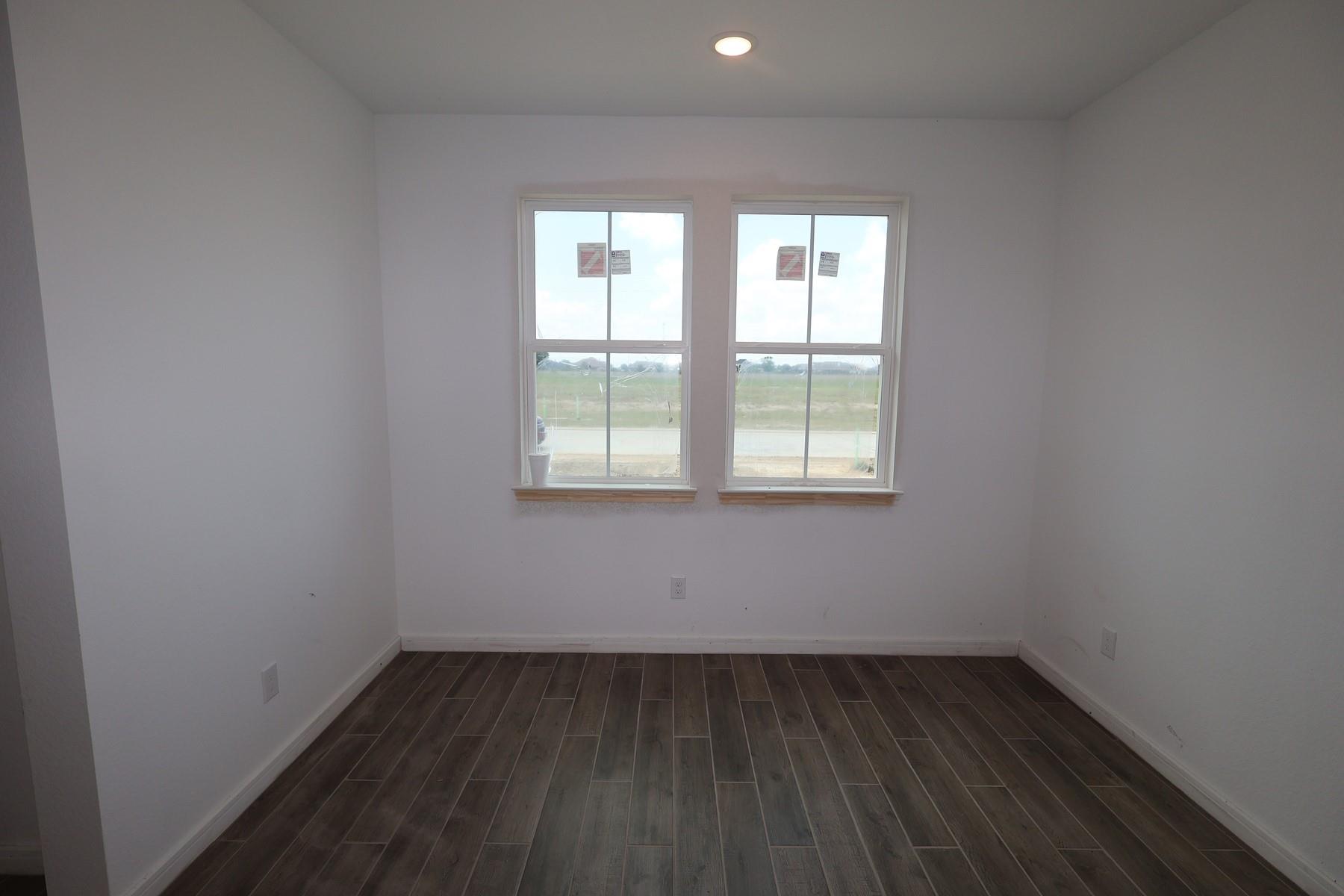 12815 Old Fashion Circle