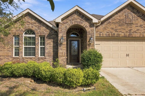 Homes For Sale - 2229 Maple Point Drive N<br/> Conroe, TX 77301
