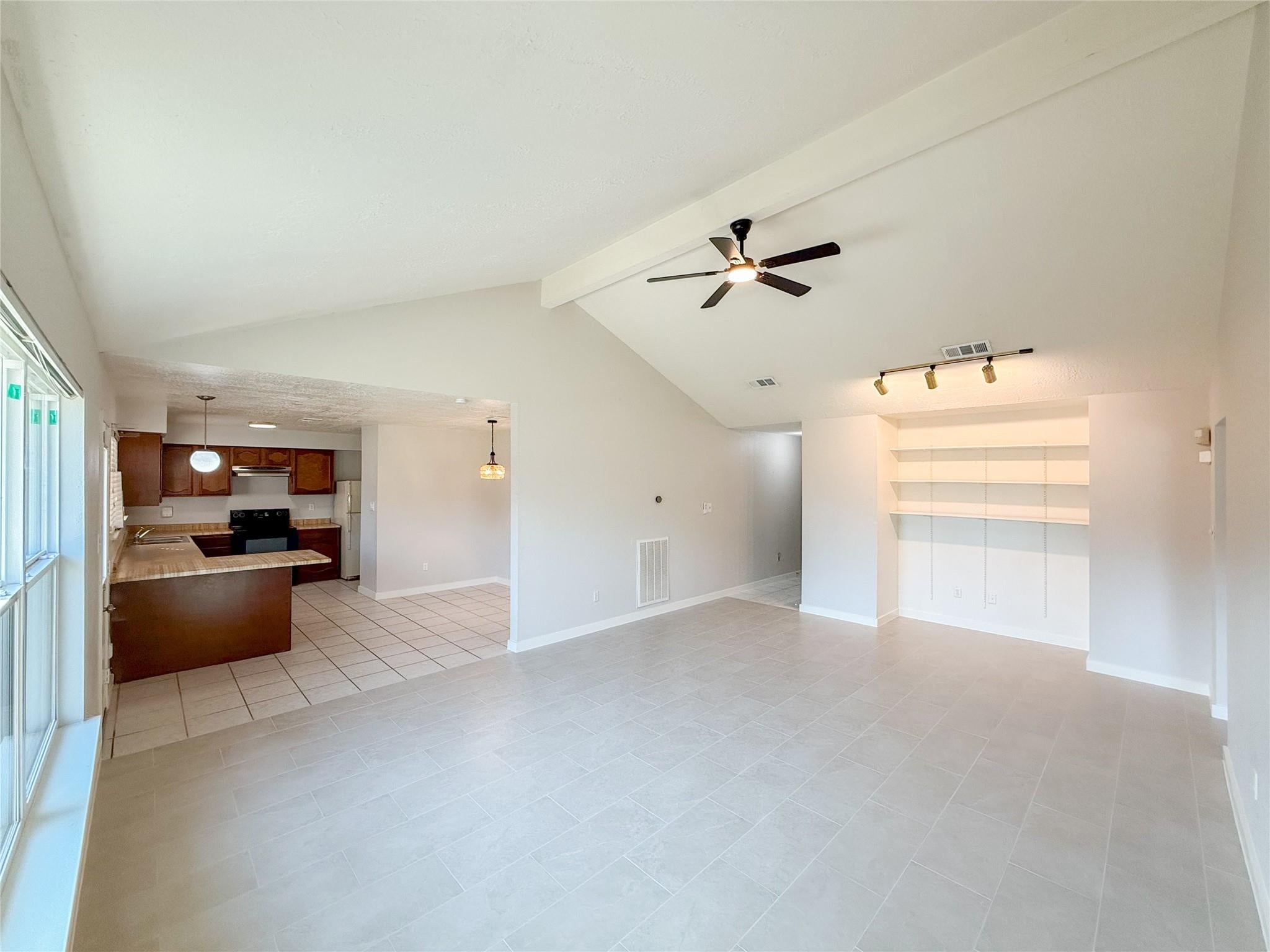 5850 Fallengate Drive