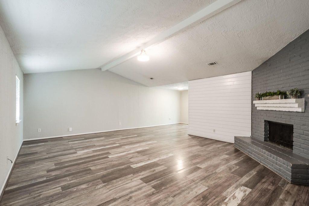 Photo of 318 Blue Tail Drive, Houston, TX 77336 (MLS # 42023095)