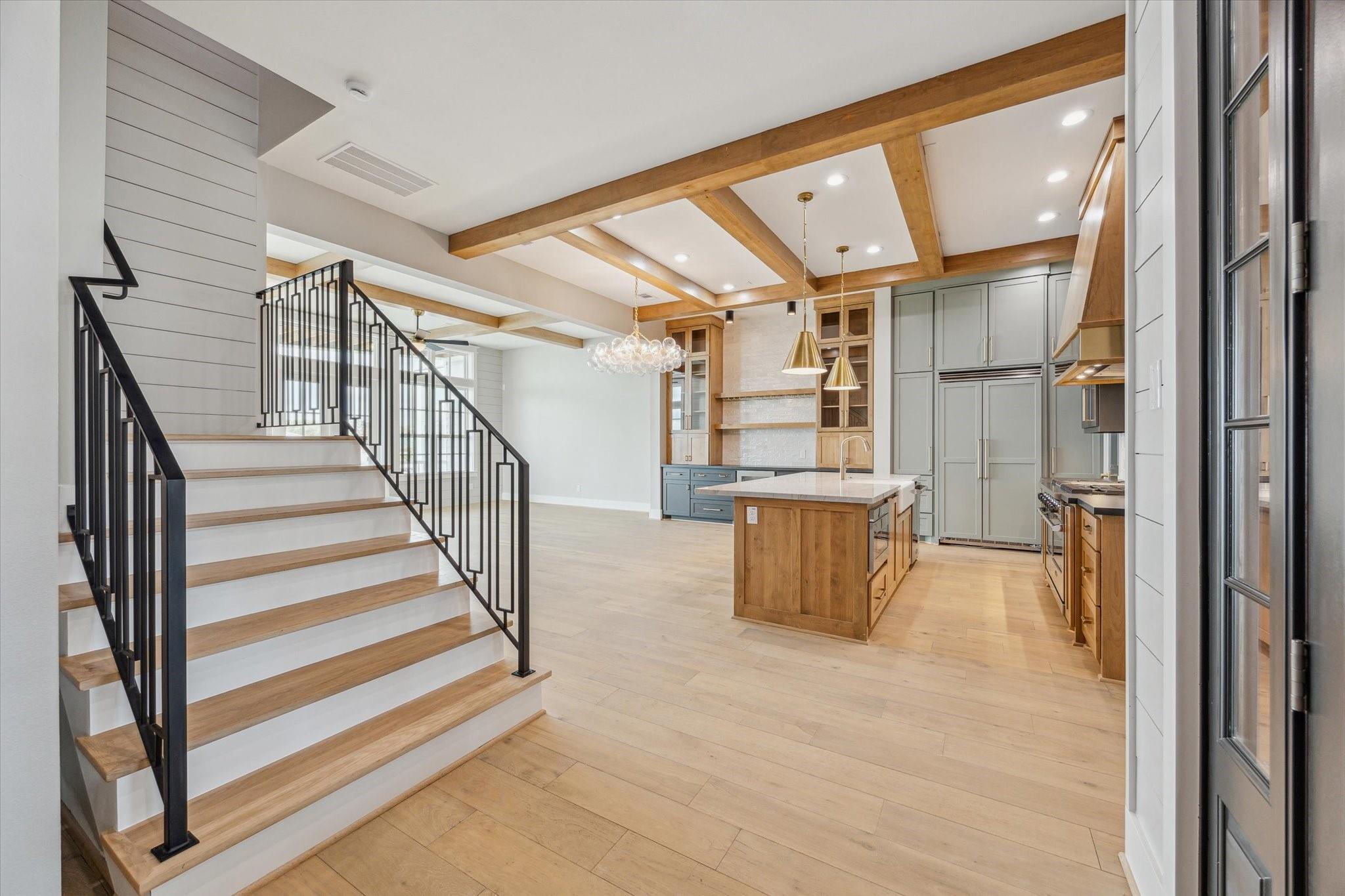 2447 Lakewood Pointe