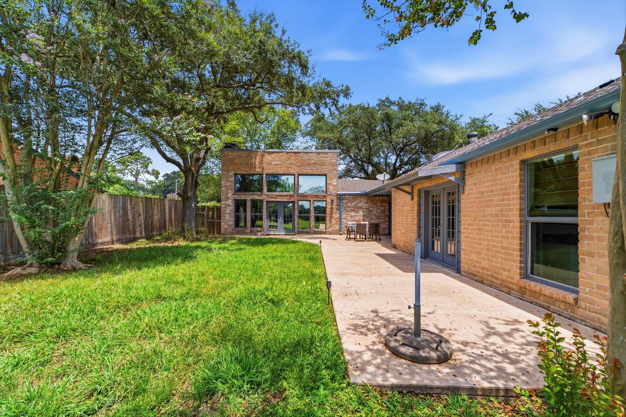 4330 Shady Springs Drive