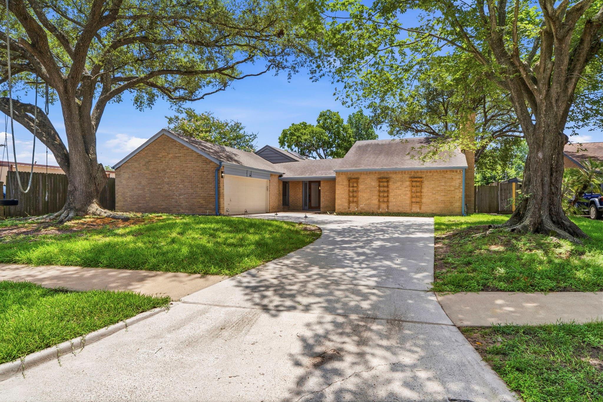 4330 Shady Springs Drive